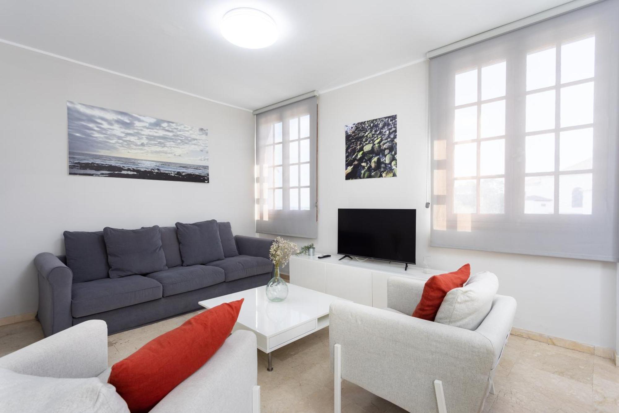 Appartamento Old Two-bedroom With Sea View